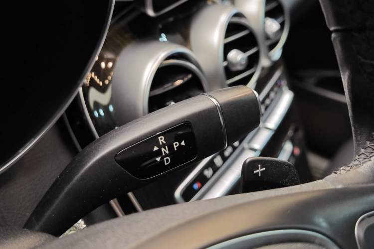 Used Mercedes-Benz GLC 2017 GLC 260 4MATIC Luxury Model