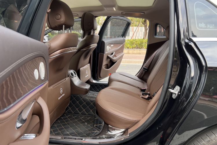 Used Mercedes-Benz E-Class 2023 Updated E 300 L Fashion Edition
