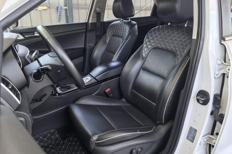 Used Hyundai Tucson 2019 280TGDi Dual-Clutch Two-Wheel Drive Smart Connect Version China VI