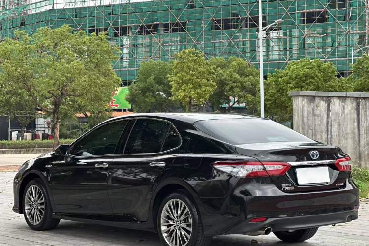 Used Toyota Camry 2018 Dual-Engine 2.5 HG Luxury Edition Exterior 3