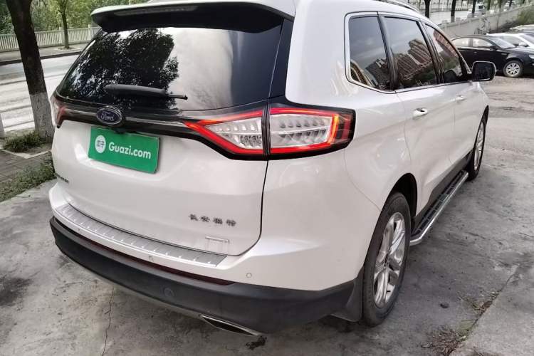 Used Ford Edge 2016 EcoBoost 245 Two-Wheel-Drive Titanium 7-Seater