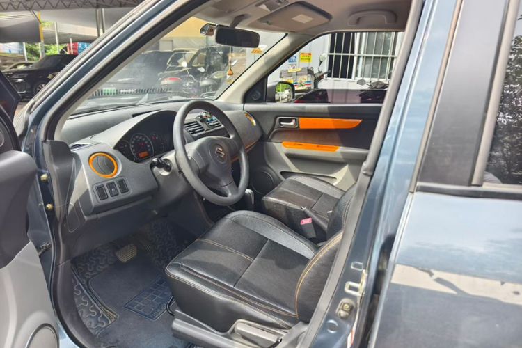 Used Suzuki Swift 2016 1.5L Automatic Fashionable Coolplay Edition
