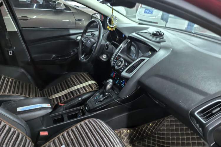 Used Ford Focus 2015 Sedan 1.6L Automatic Trend Model