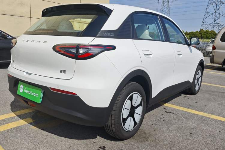 Used Geely Galaxy Geome 2025 410 km Free Version Exterior 5