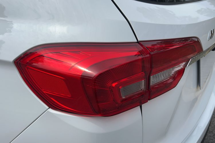 Used Haval M6 2019 1.5T DCT Two-Wheel Drive Value Edition China VI Standard
