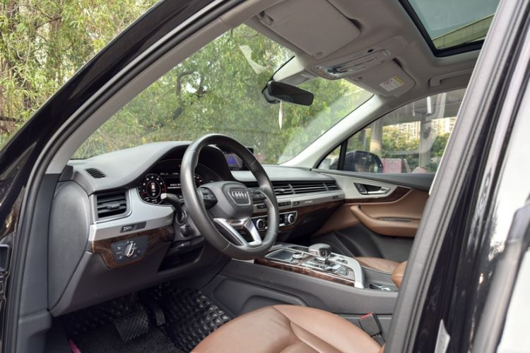 Used Audi Q7 2016 45 TFSI Technology Edition Exterior 4