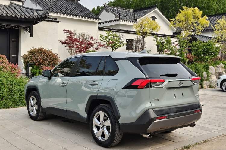 Used Toyota RAV4 2020 2.0L CVT 4x4 Trend Edition Exterior 3