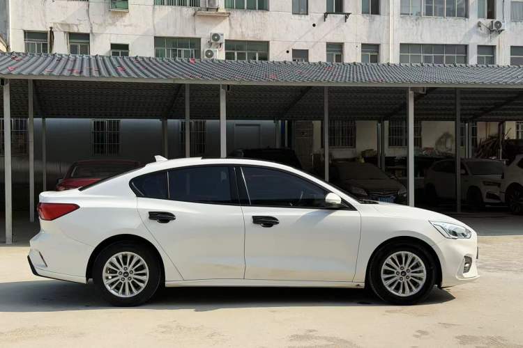 Used Ford Focus 2020 Sedan EcoBoost 180 Automatic Trend Edition