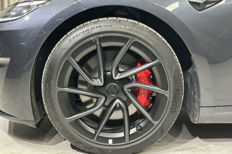 Used Tesla Model 3 2024 High-Performance All-Wheel-Drive Version
