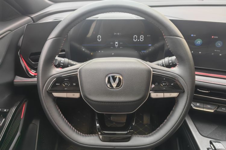 Used CHANGAN X5 PLUS 2024 1.5T DCT Enjoyment Version Interior 10