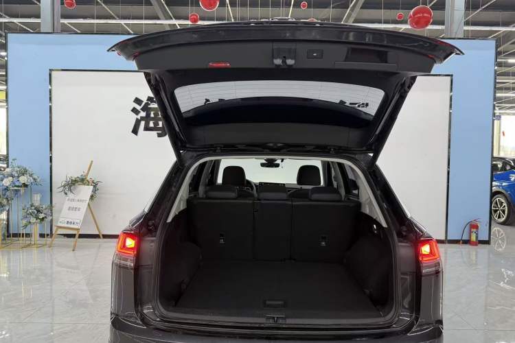 Used Volkswagen Tayron 2023 280TSI Two-Wheel-Drive Luxury Plus Advanced Version