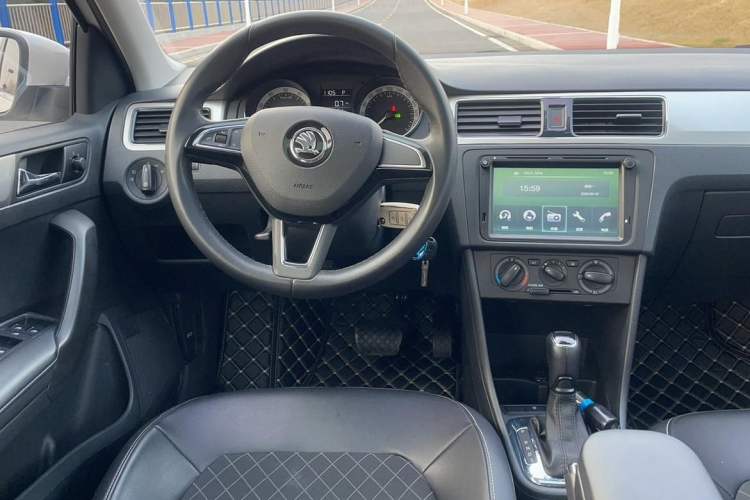 Used Skoda Rapid Spaceback 2019 Revised Version 1.5L Automatic Comfort Edition China V Standard