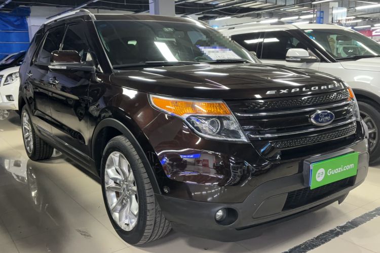 Used Ford Explorer 2013 3.5L Deluxe Model
