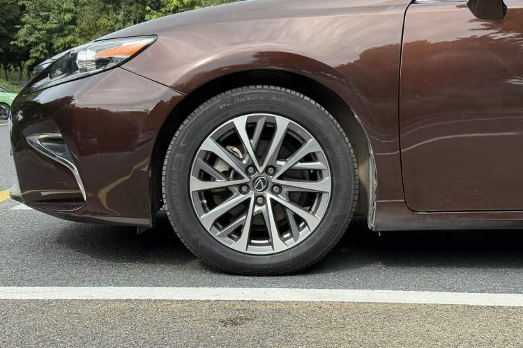 Used Lexus ES 2015 200 Comfort Edition