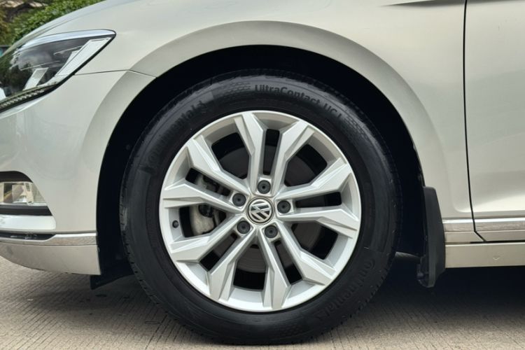 Used Volkswagen Magotan 2018 330TSI DSG Luxury Model