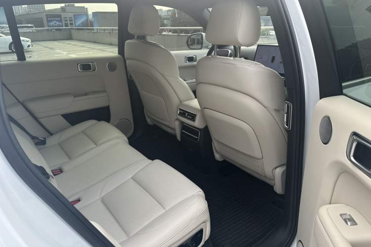 Used Li Auto L7 2023 Max model
