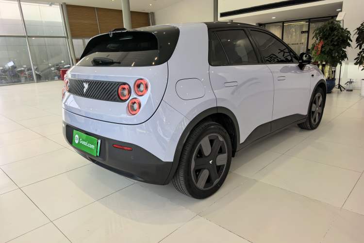 Used firefly firefly 2025 Illuminated Edition
