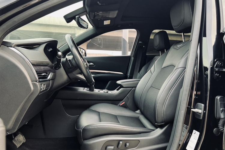 Used Cadillac XT4 2021 28T Two-Wheel Drive Tech Edition
