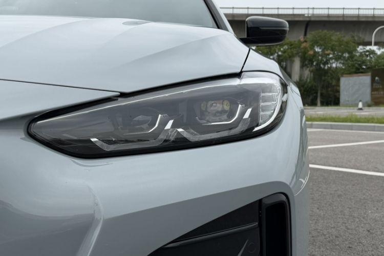 Used BMW i4 2022 eDrive40
