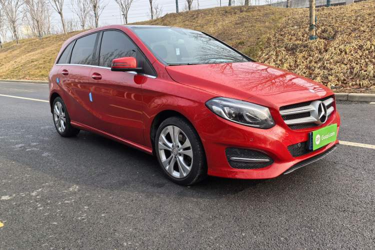 Used Mercedes-Benz B-Class 2015 B 200 Fashion Model
