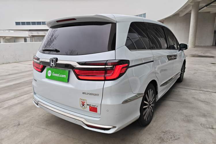 Used Honda Elysion 2024 2.0L eHEV Luxury Edition
