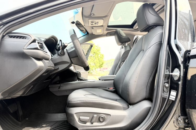 Used Toyota Camry 2023 2.0GVP Premier Edition Left Front Seat