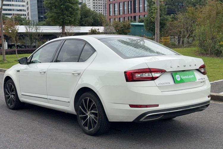 Used Skoda Octavia 2020 TSI280 DSG SmartDrive Luxury Edition