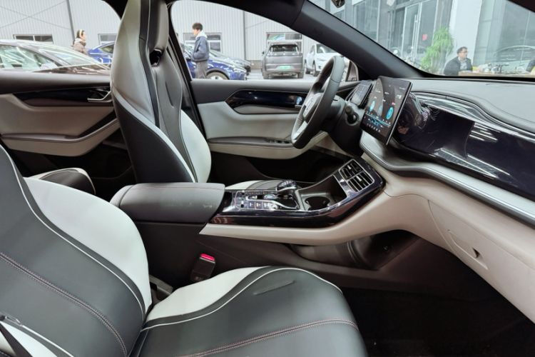 Used BYD Qin PLUS 2021 DM-i 55KM Prestige Model
