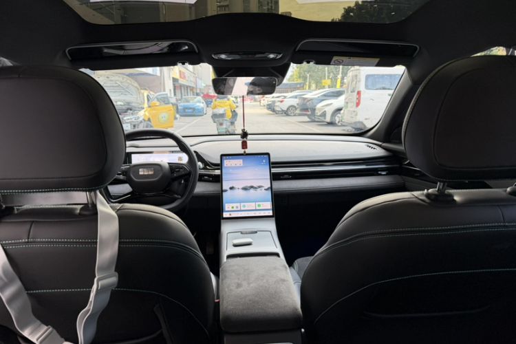 Used Geely Galaxy L6 2024 125km Creative Edition
