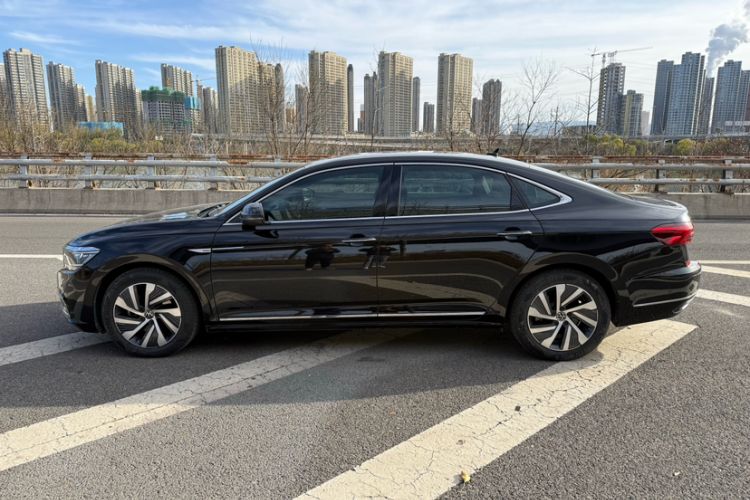 Used Volkswagen Passat New Energy 2020 430 PHEV Hybrid Luxury Edition China VI Standard