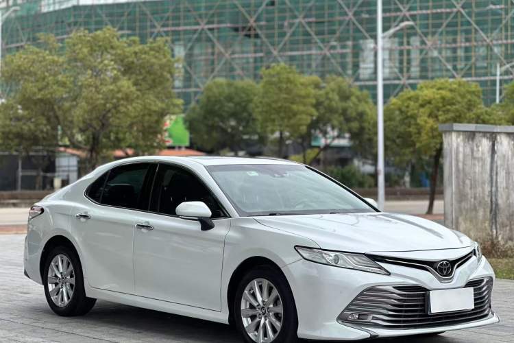 Used Toyota Camry 2019 Revised Version 2.0G Luxury Edition