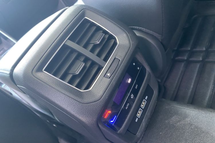 Used Volkswagen Tayron 2024 300TSI Two-Wheel-Drive Luxury Plus Advanced Version