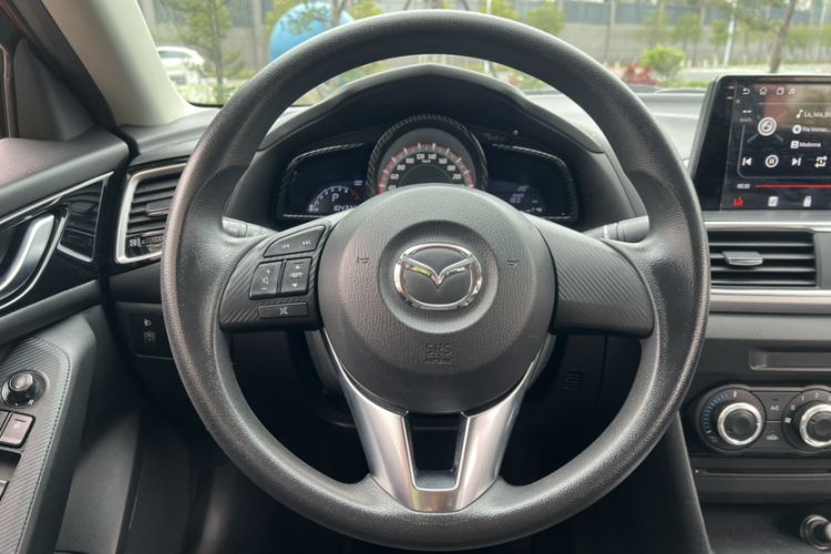 Used Mazda Mazda 3 Axela 2016 Sedan 1.5L Automatic Comfort Model