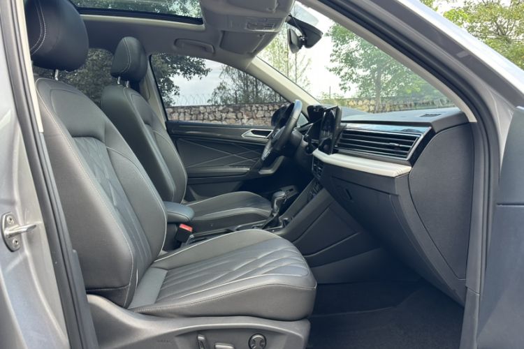 Used Volkswagen Tiguan L 2022 330TSI Automatic Two-Wheel Drive R-Line Enhanced Edition