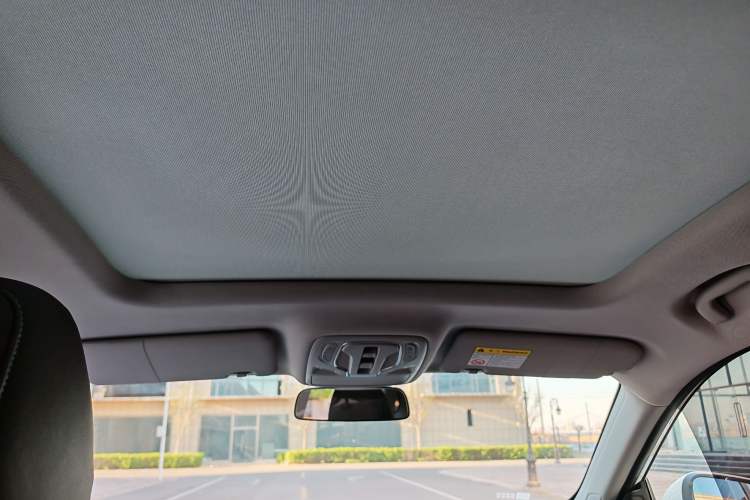 Used Roewe RX5 2022 330TGI Automatic National Style Edition Interior 6