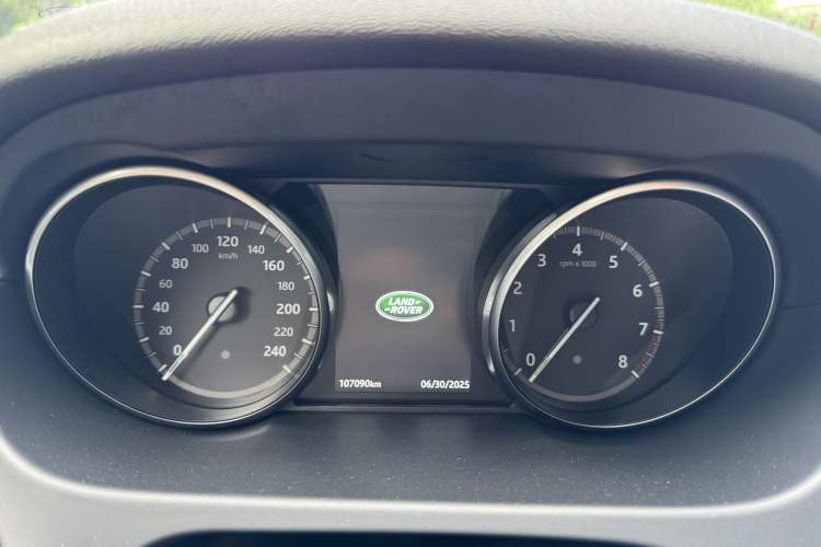 Used Land Rover Discovery Sport 2018 240 PS HSE Version
