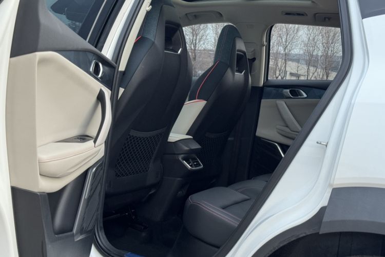 Used Lynk & Co 06 2021 1.5T Shero Pink Special Edition
