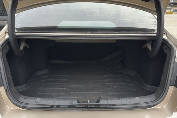 Used Geely Auto Emgrand GL 2018 1.8L Manual Elite Smart Connectivity Version Trunk