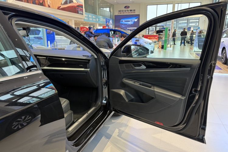 Used Volkswagen Passat New Energy 2025 430 PHEV Hybrid Business Edition