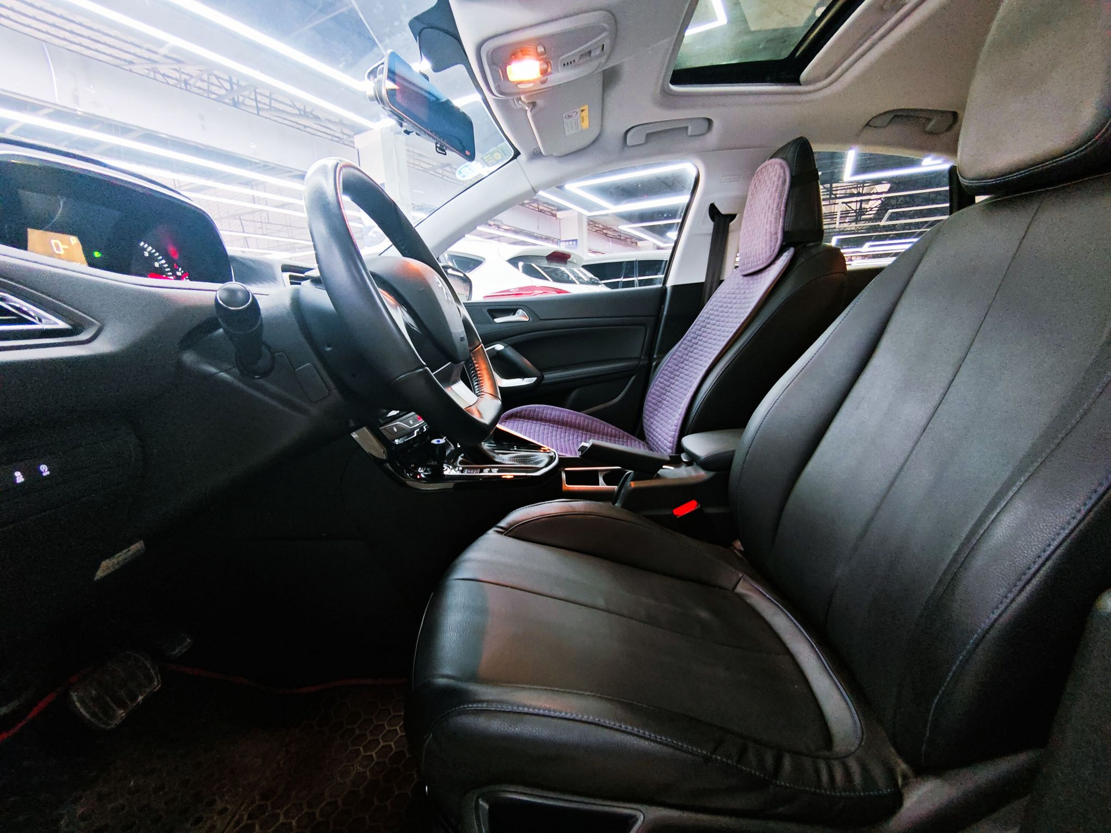 Interior delantero