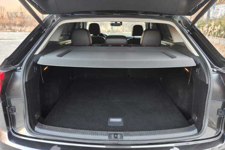 Used Volkswagen Teramont X 2021 330TSI Two-Wheel-Drive Luxury Edition