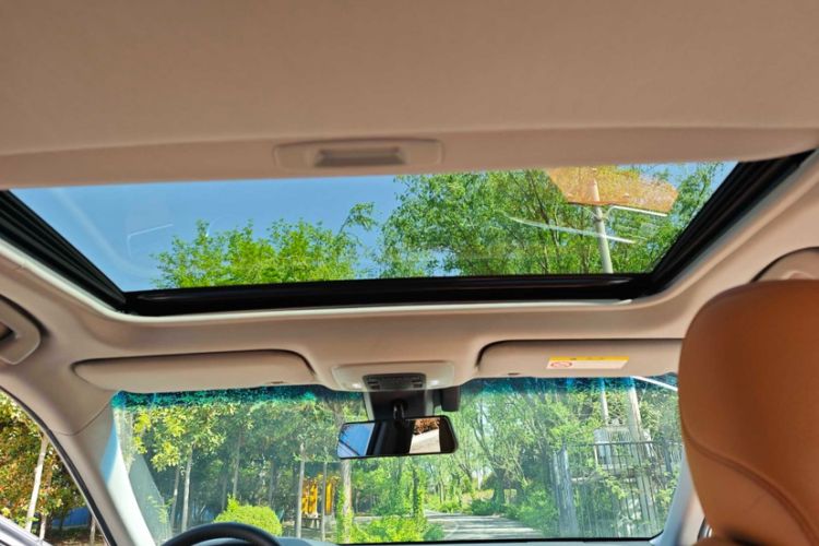 Used Toyota Camry 2019 Revised Version 2.0G Luxury Edition Interior 8