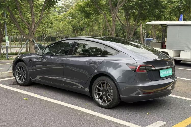 Used Tesla Model 3 2019 Standard Range Rear-Drive Upgraded Version Exterior 3