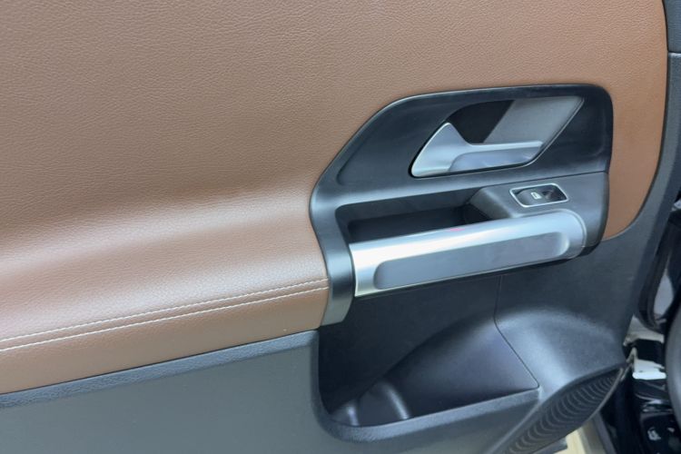 Used Mercedes-Benz GLB 2021 GLB 200 Dynamic Edition Interior 1