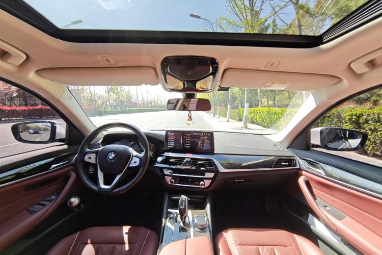 Used BMW 5 Series 2022 Second Facelift 525Li Luxury Package Interior 4