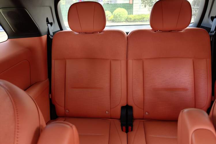 Used Lynk & Co 900 2025 1.5T Ultra Interior 5