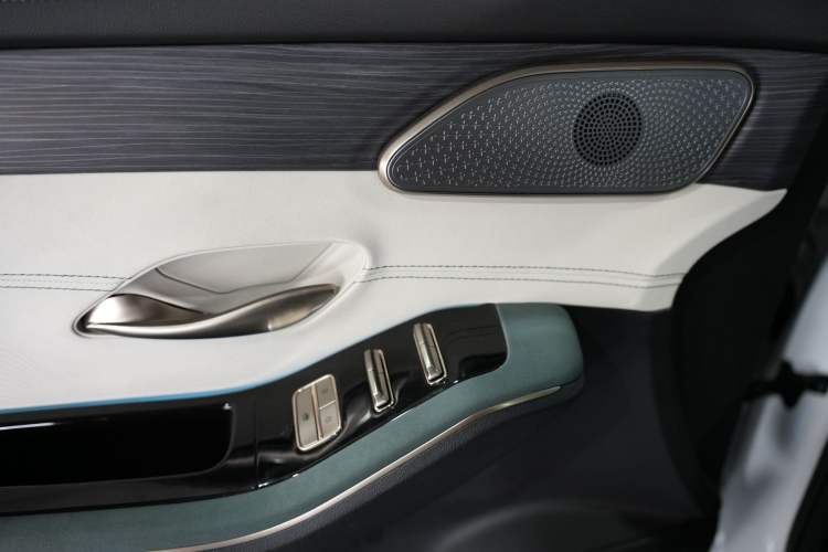 Used JETOUR Shanhai L9 2024 1.5TD 2DHT Air 5-Seater Interior 6