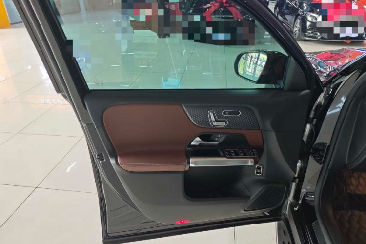 Used Mercedes-Benz GLB 2024 GLB 220 Fashion Model Interior 8