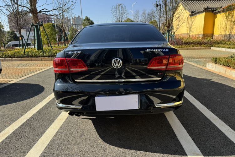 Used Volkswagen Magotan 2016 1.8TSI Luxury Comfort Model