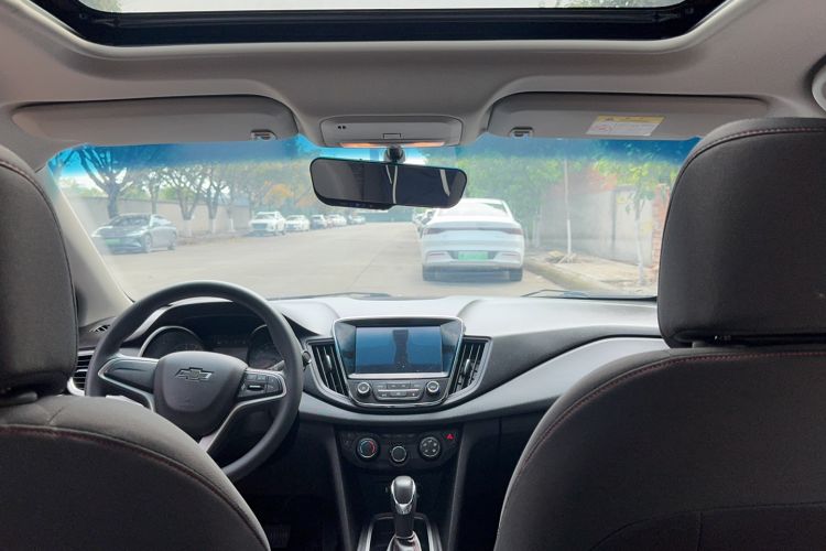 Used Chevrolet Monza 2019 Redline 320T Dual-Clutch Joyful Edition China VI Standard Interior 3